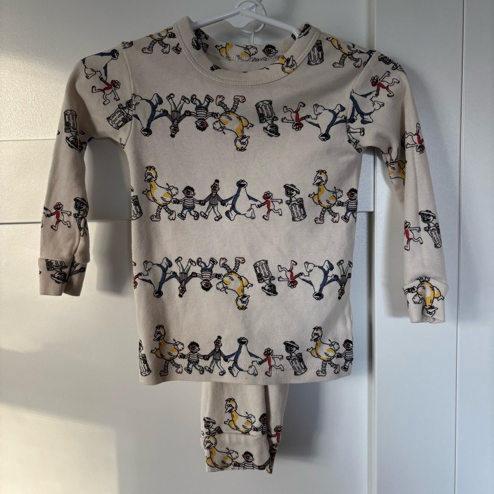 Baby GAP Sesame Street Baby Pajama Set - Cream and Black
